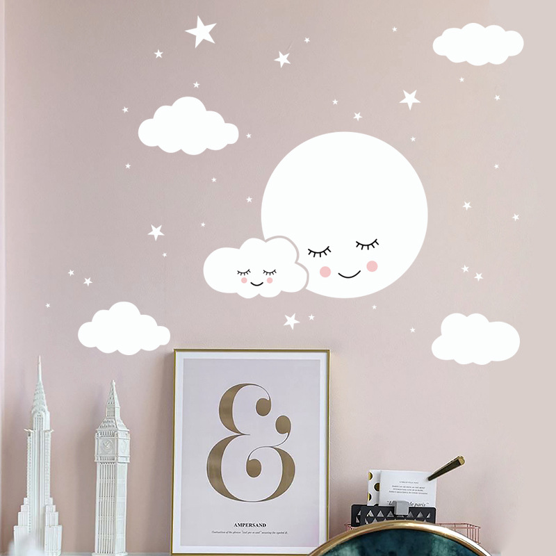 Biała kreskówka uśmiechnięta c – Baby Nursery Mural Wallpaper recenzja i cena